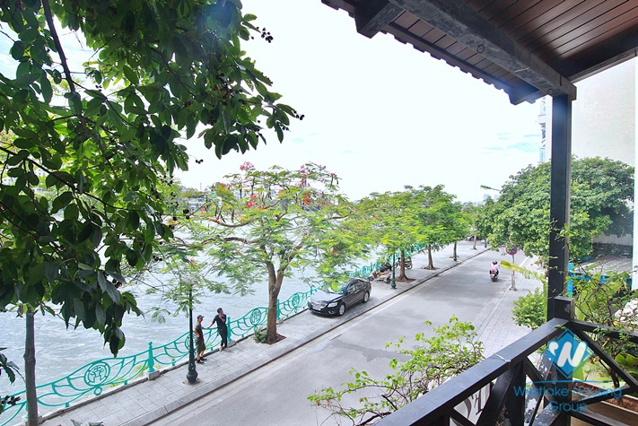Lake view house for rent in Quang An street, Tay Ho district